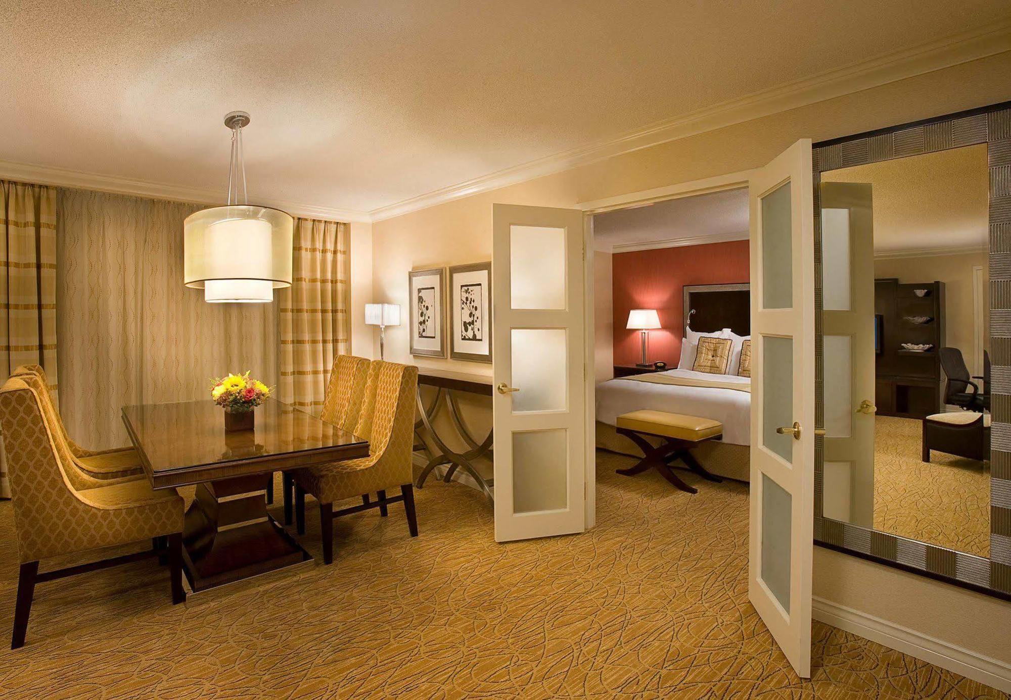 Aguascalientes Marriott Hotel Bagian luar foto